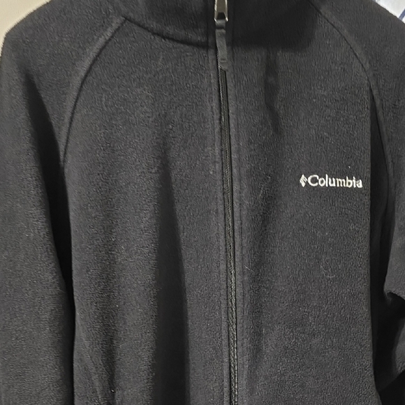 Columbia Jackets & Blazers - Columbia Charcoal Full-Zip Fleece Jacket